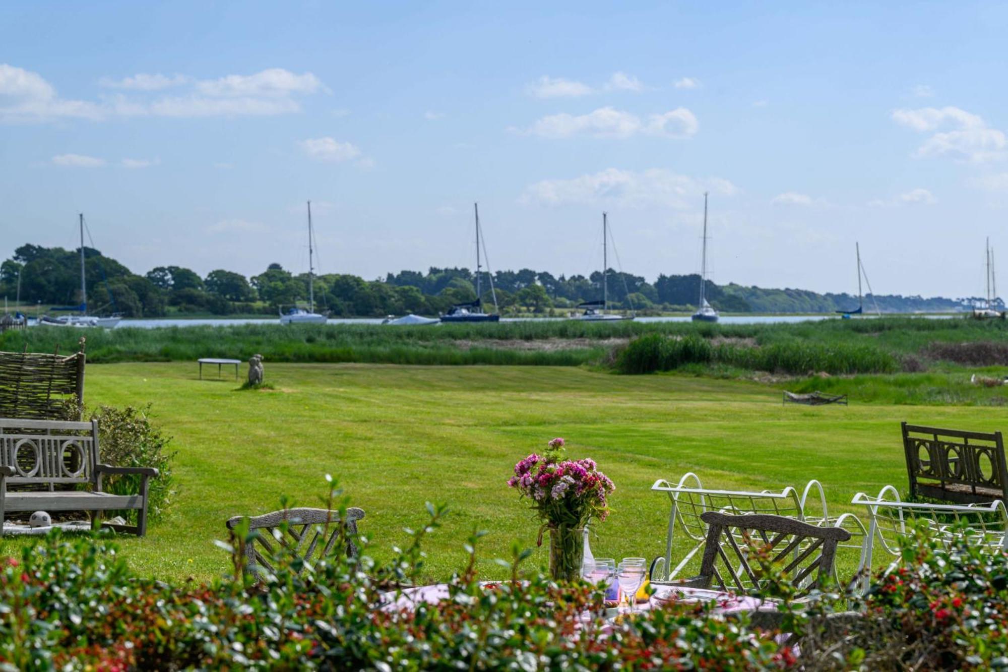Gins Barn Villa Southampton Exteriör bild